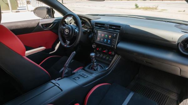 002 2024 Toyota GR86 Trueno interior